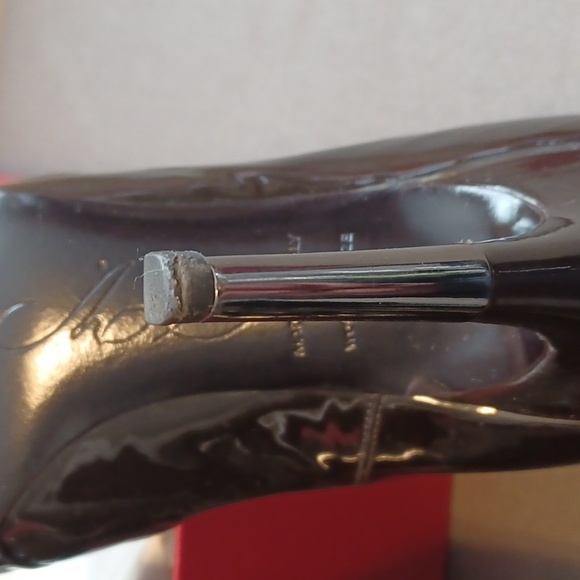 Roger Vivier Pumps - Picture 6 of 8